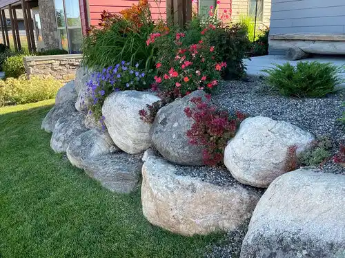 landscaping services Oilton